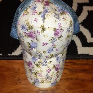Forever 21 floral hat new !